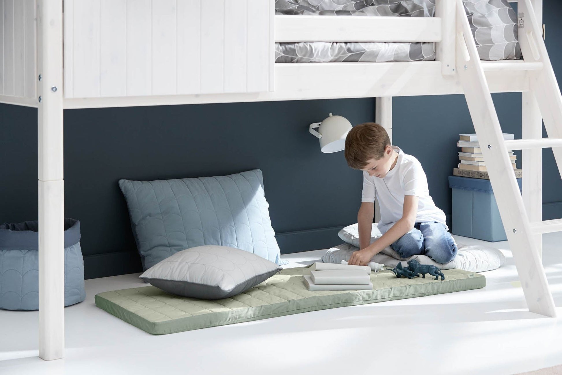 FLEXA Mid-high Playhouse-Little Nordic
